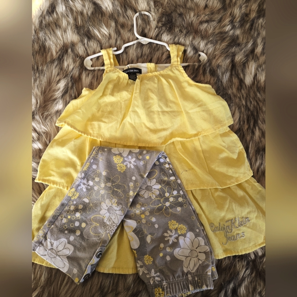 Girls Calvin Klein Jeans outfit sz 6